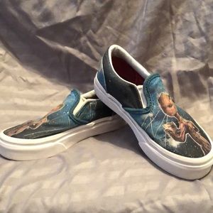 Groot child shoes size 12